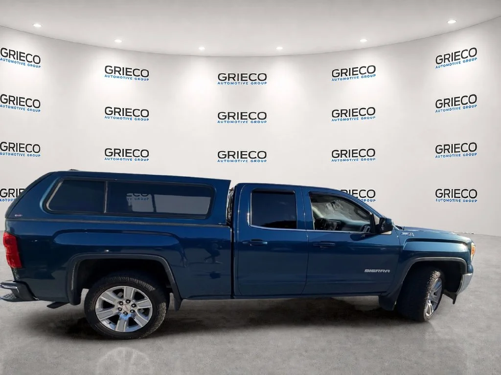 Used 2015 Blue GMC SLE image 8