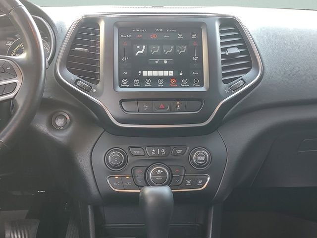 Used 2021 Gray Jeep Latitude Lux image 13