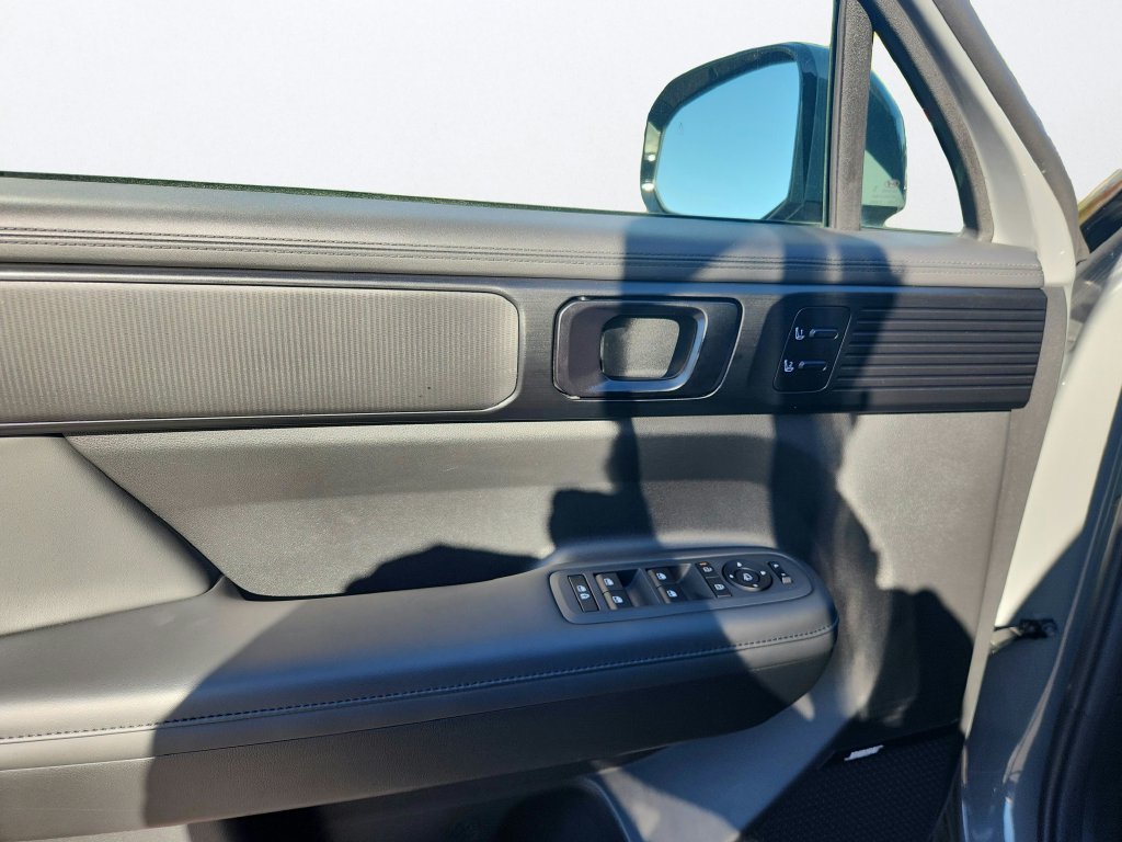Used 2024 Gray Hyundai Calligraphy image 21