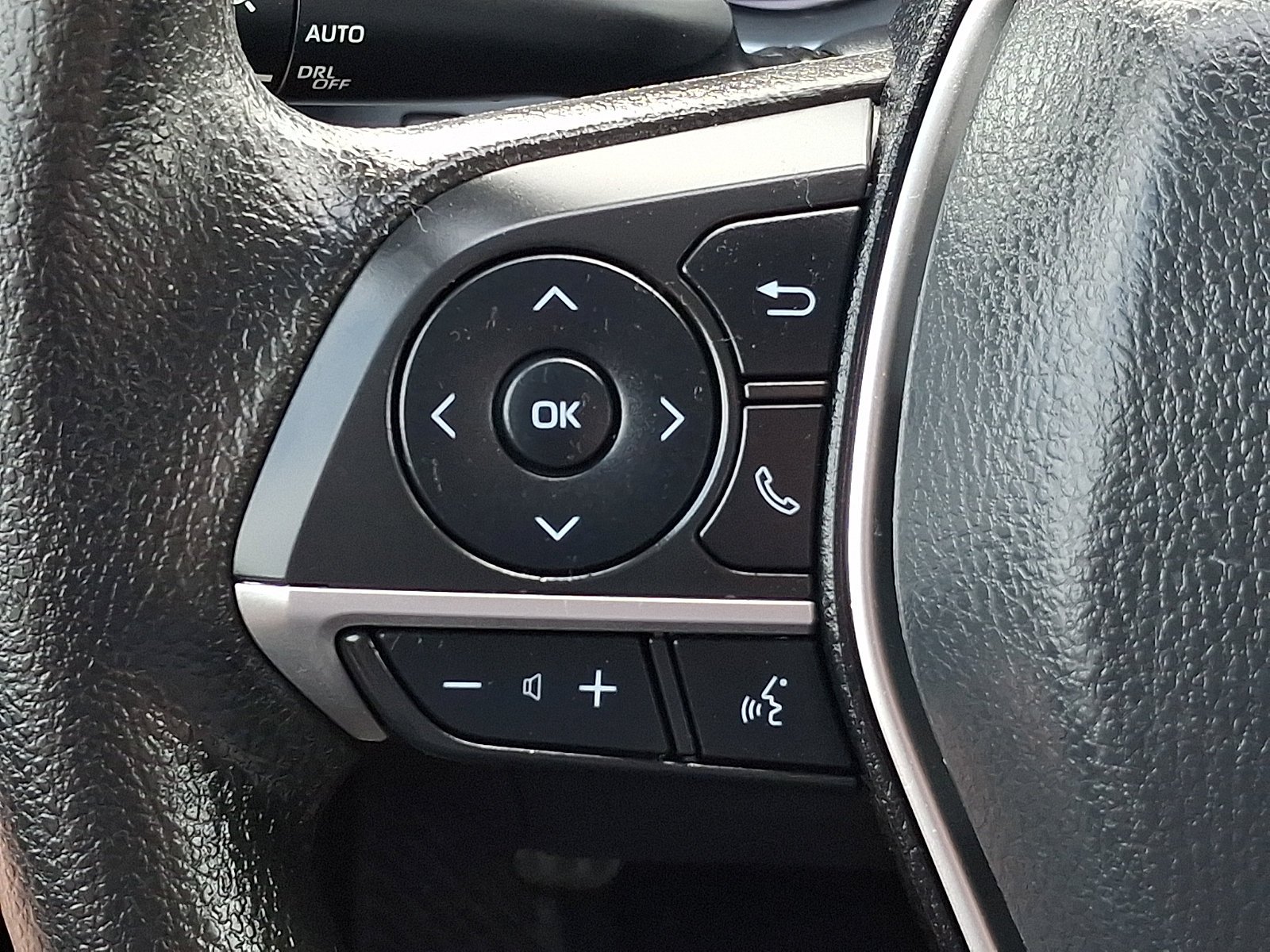 Used 2023 Gray Toyota LE image 19