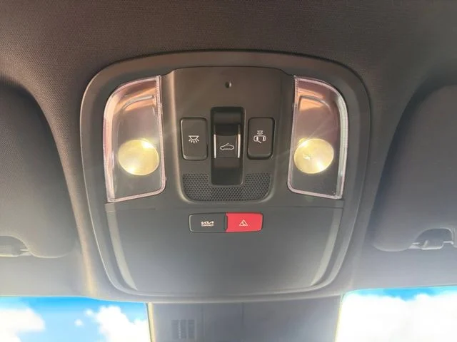 Used 2023 White Kia GT2 image 12