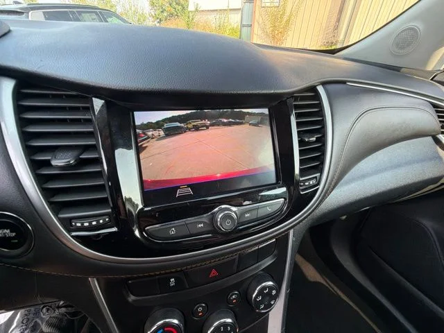 Used 2022 Red Chevrolet LT image 23