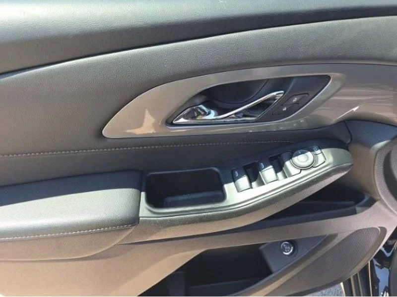 Used 2023 Mosaic Black Metallic Chevrolet LT Cloth image 9