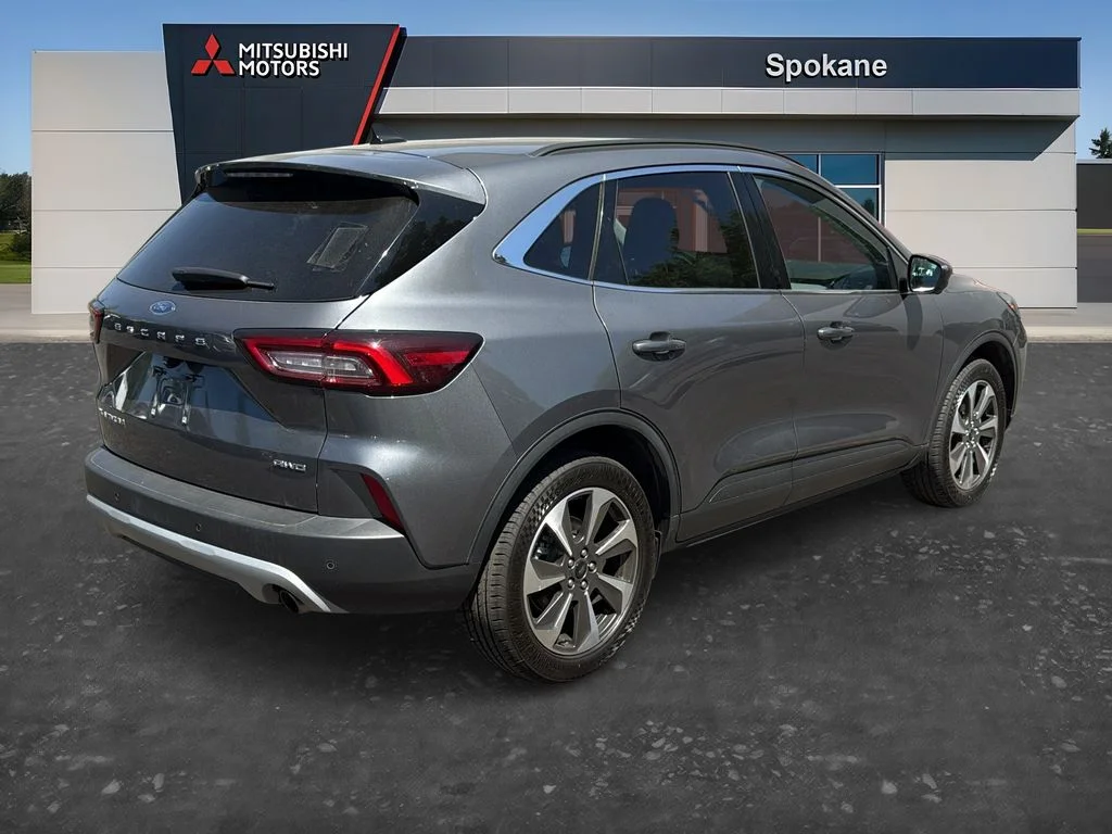 Used 2024 Carbonized Grey Metallic Ford Platinum image 7