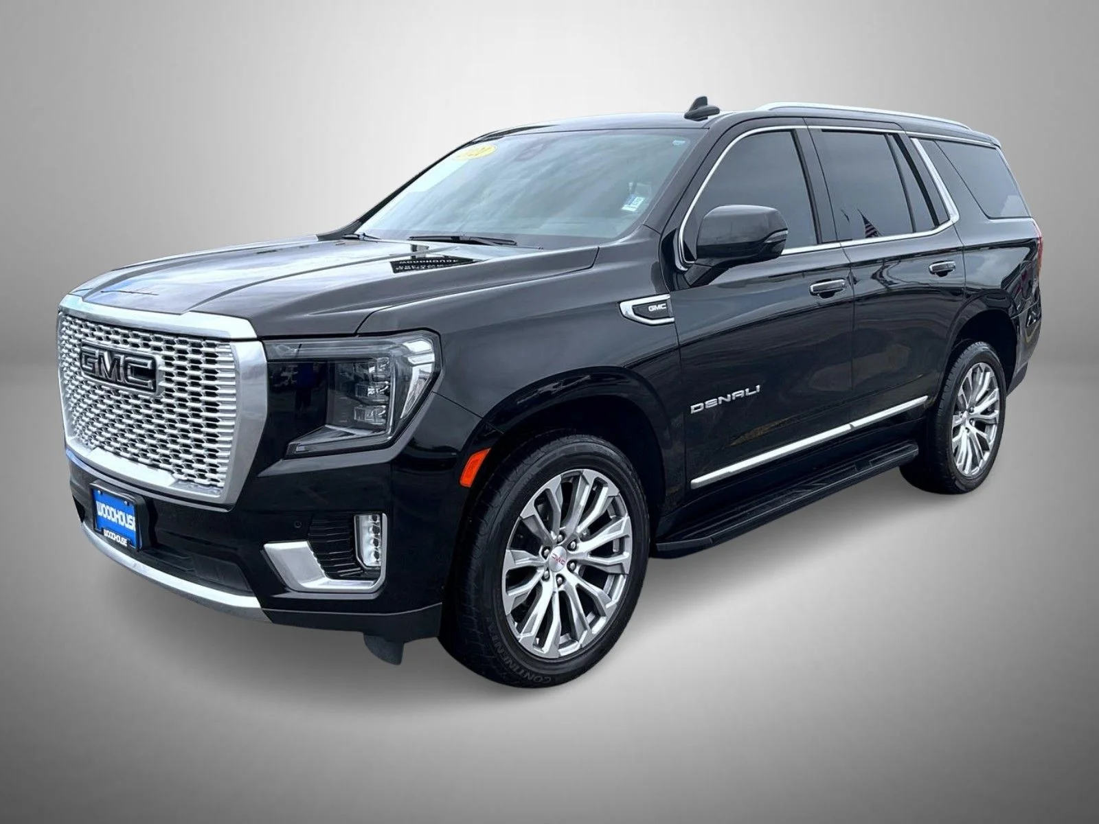 Used 2021 Black GMC Denali image 1
