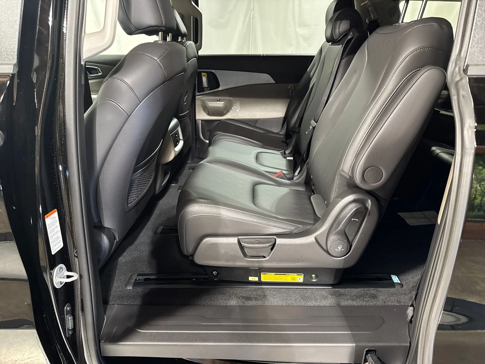 New 2026 Aurora Black Kia EX image 5