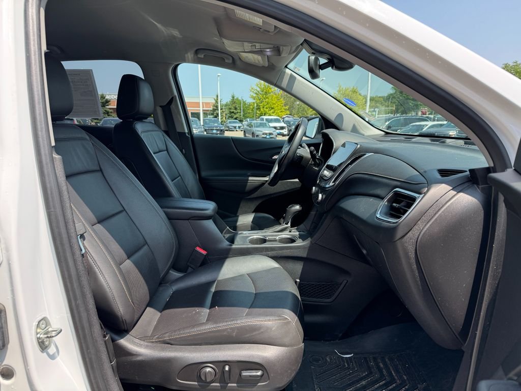 Used 2018 Summit White Chevrolet Premier image 28
