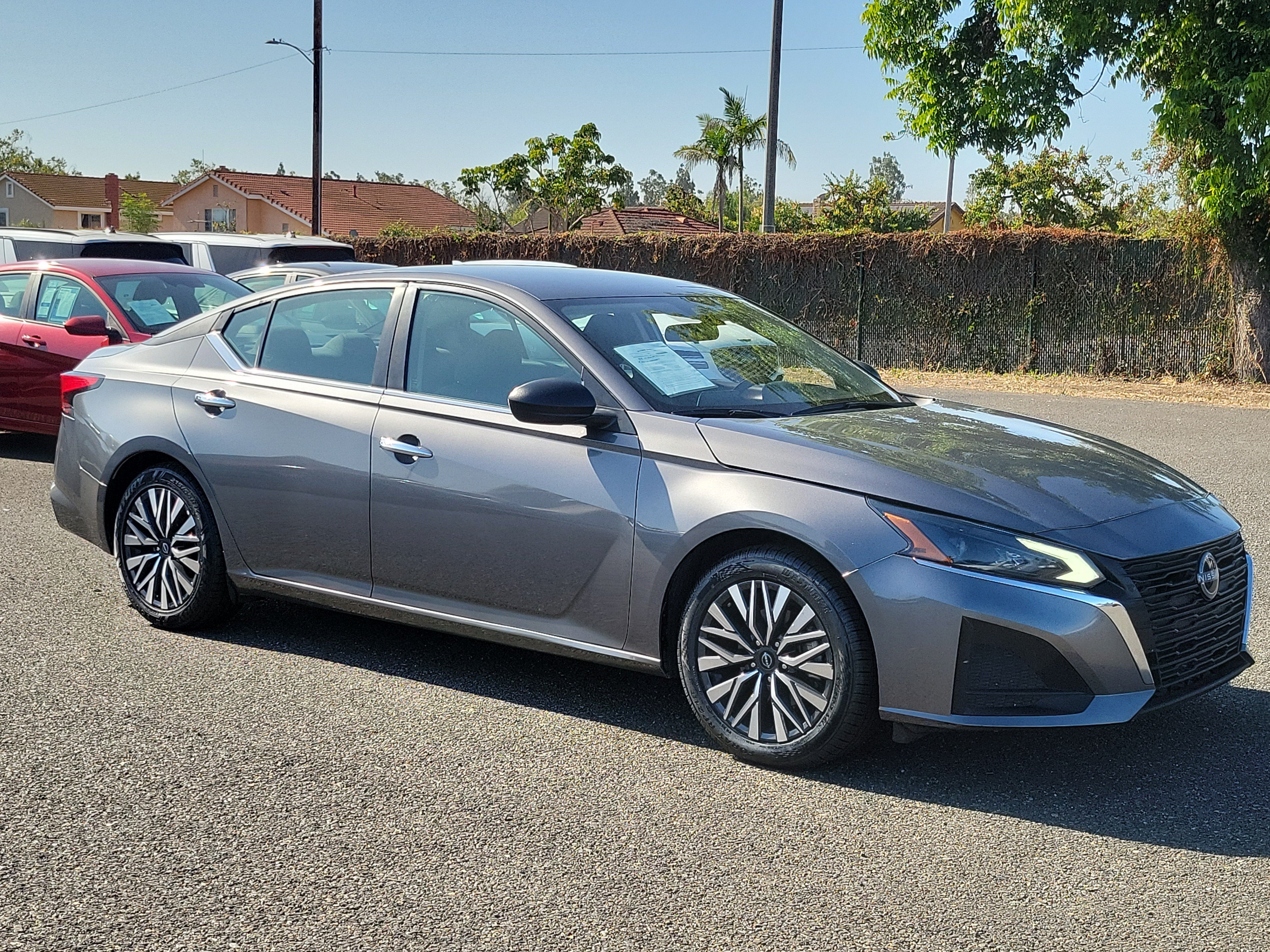 Used 2024 Gun Metallic Nissan 2.5 SV image 25