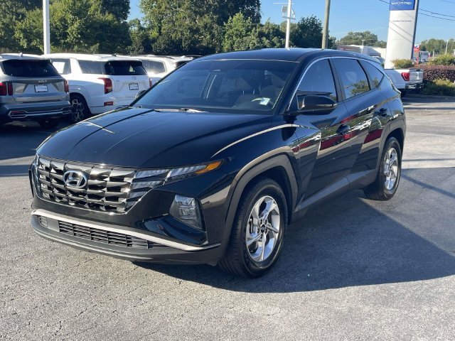 Certified Used 2023 Phantom Black Hyundai SE image 3