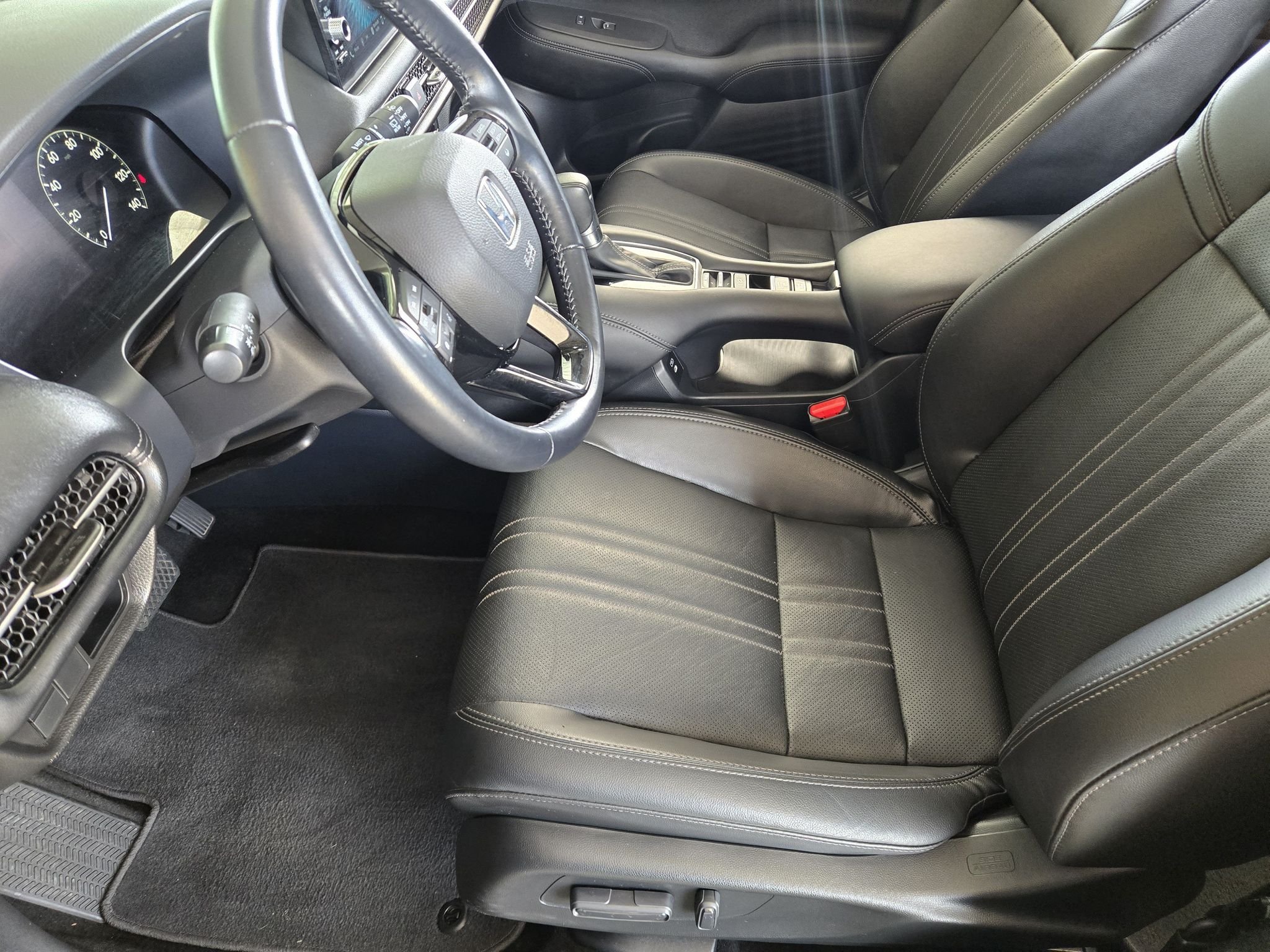 Used 2025  Honda EX-L image 13