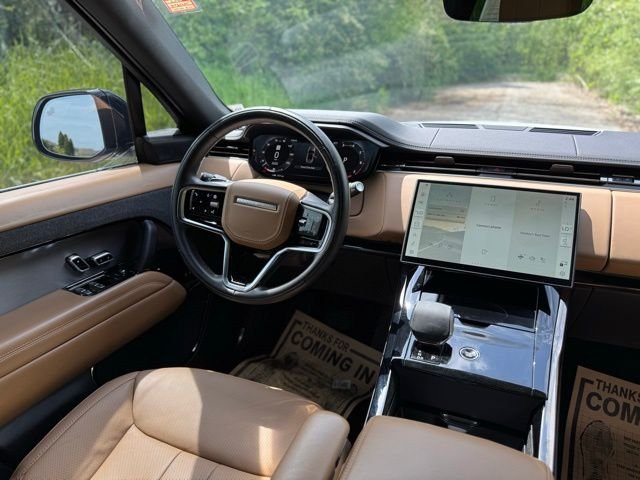 Certified Used 2025 Fuji White Land Rover SE image 26