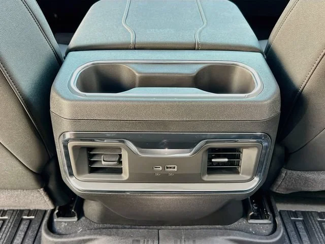 New 2026 Onyx Black GMC Elevation image 18