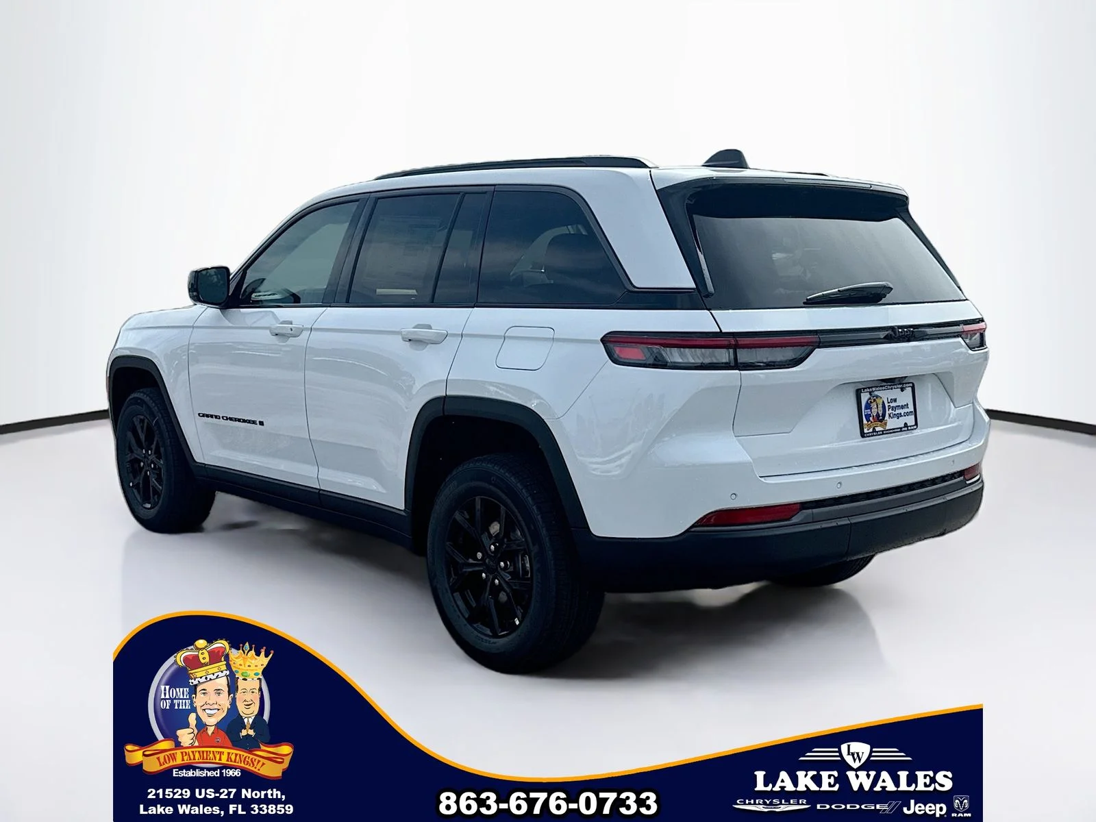 New 2026 Bright White Clearcoat Jeep Laredo image 4