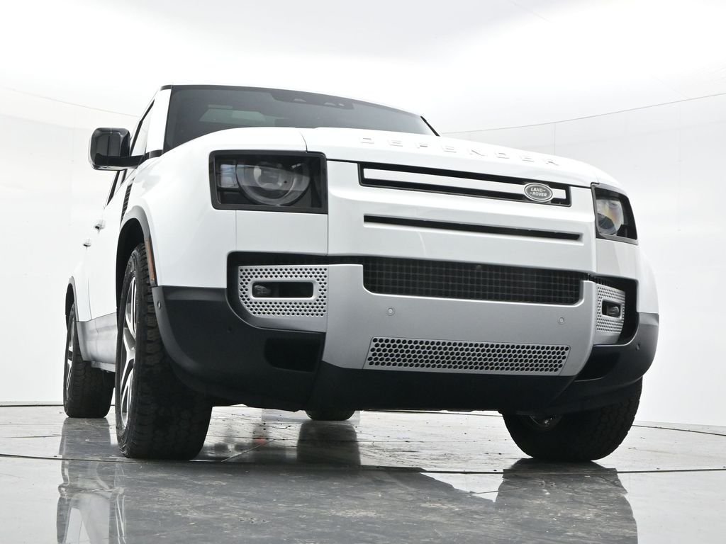 Used 2024 Fuji White Land Rover S image 45