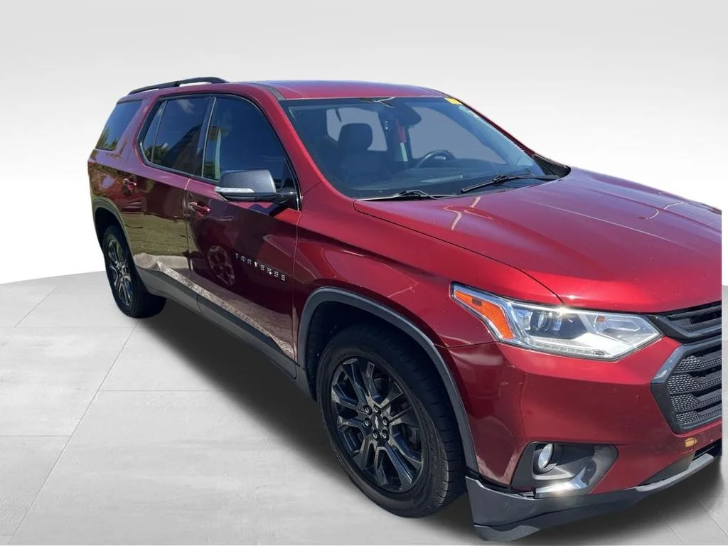 Used 2018 Red Chevrolet RS image 11