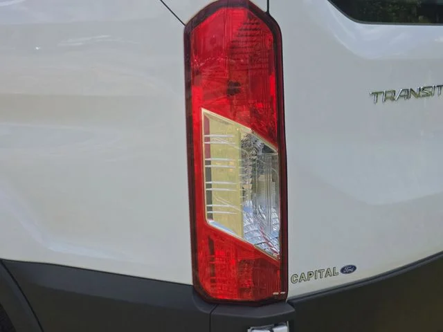 Used 2024 White Ford Base image 31
