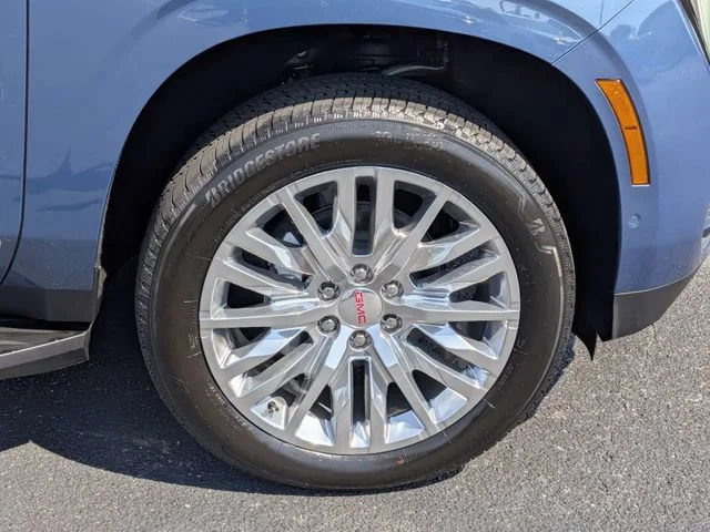 New 2026 Downpour Metallic GMC Elevation image 11
