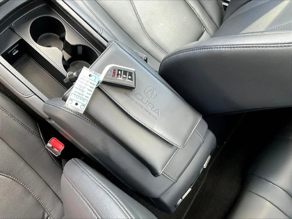 Used 2024 Liquid Carbon Metallic Acura Base image 34
