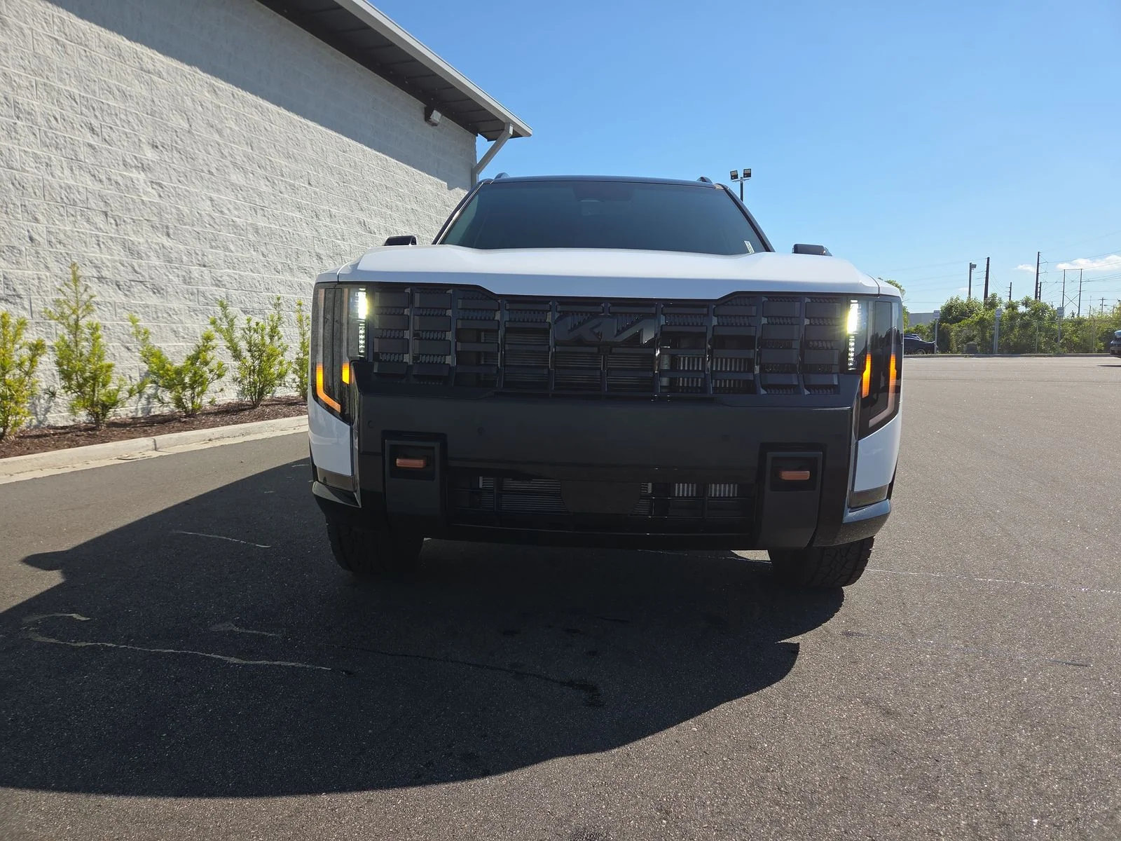 New 2027 Glacial White Pearl Kia X-PRO SX image 36