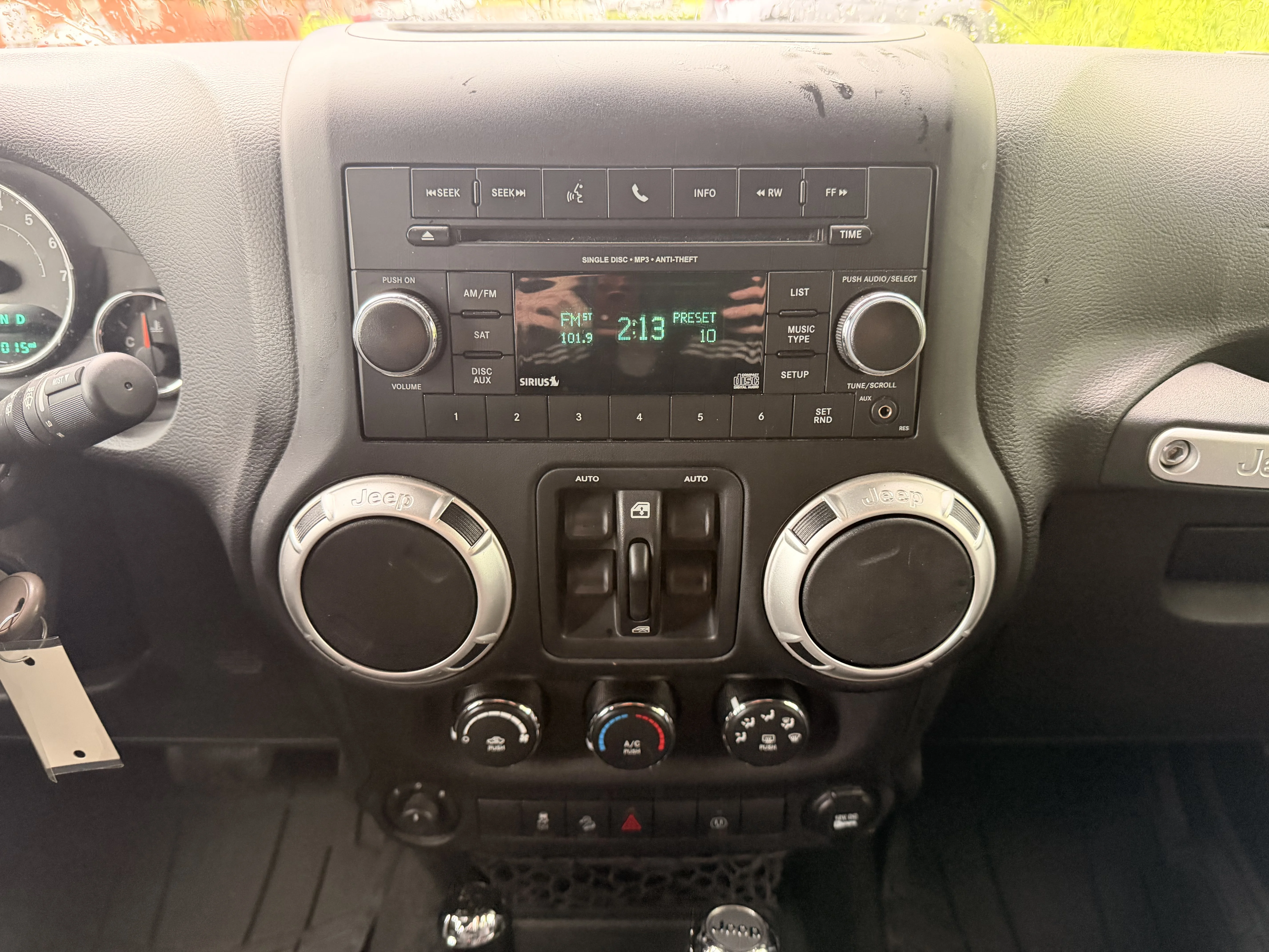 Used 2017 Billet Silver Metallic Clear Coat Jeep Rubicon image 18