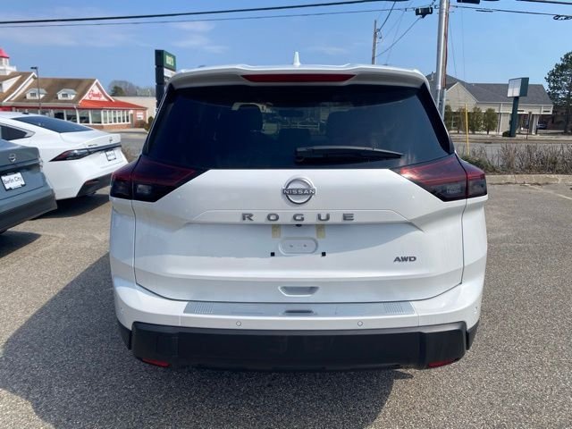 2026 Nissan Rogue SV - Photo 5