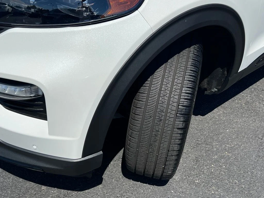 Certified Used 2024 Star White Ford ST image 3