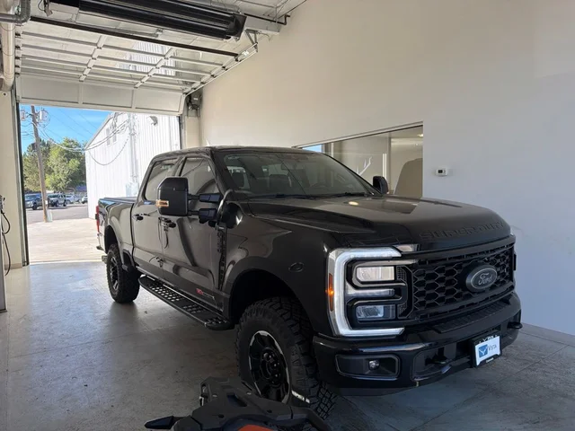 2026 Ford Super Duty F-350® Lariat®