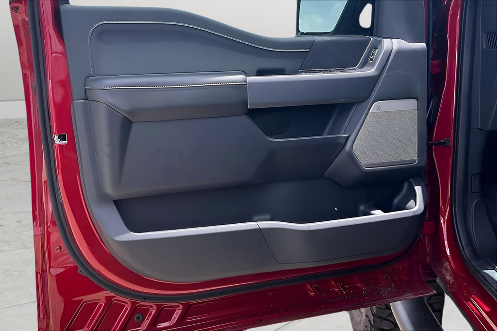 New 2026 Ruby Red Metallic Tinted Clearcoat Ford XLT image 12
