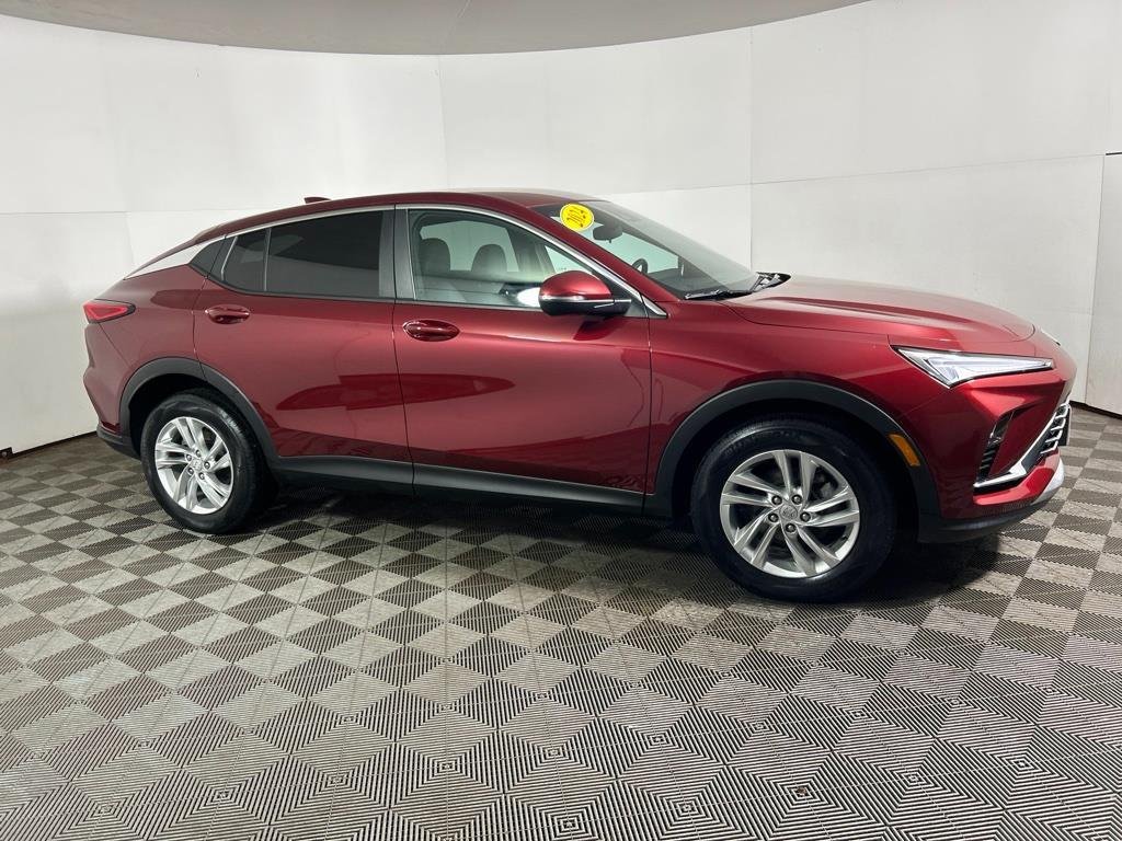 Used 2024 Cinnabar Metallic Buick Preferred image 5