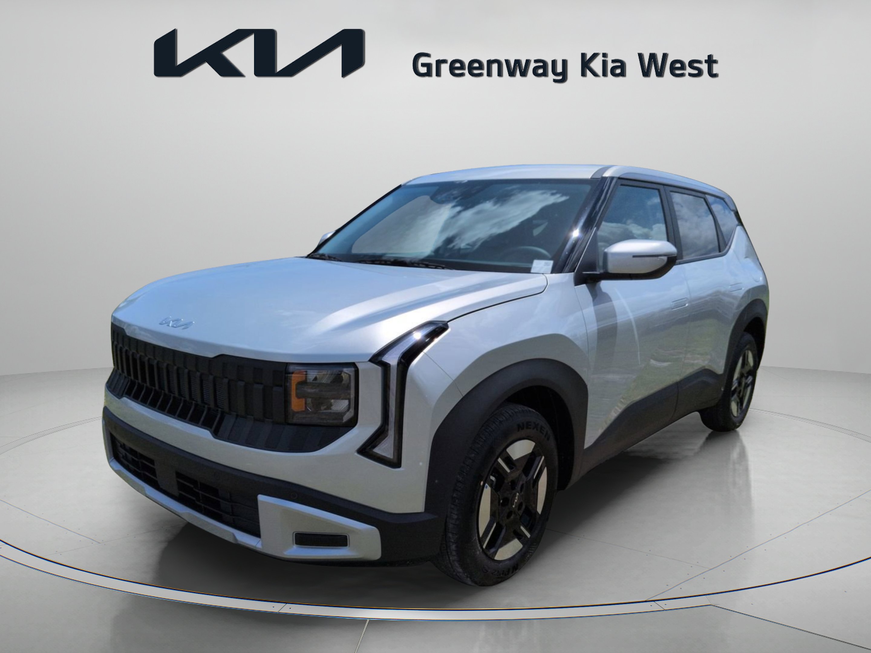 New 2027 Ivory Silver Kia LX image 4