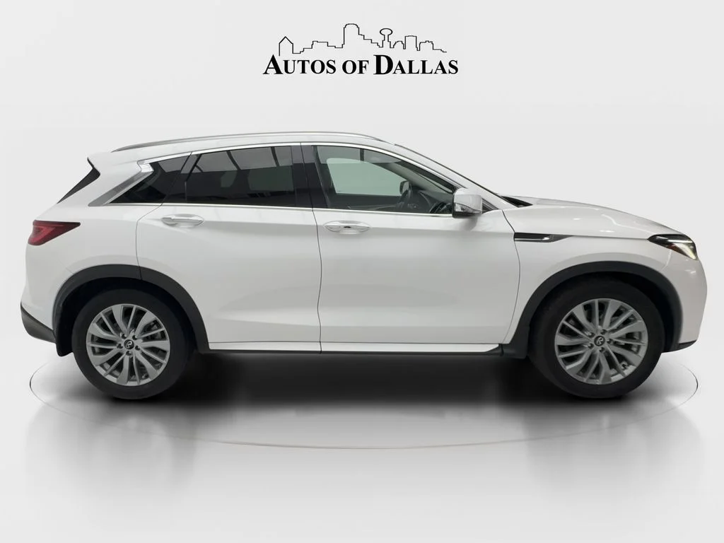 Used 2023 White INFINITI LUXE image 6