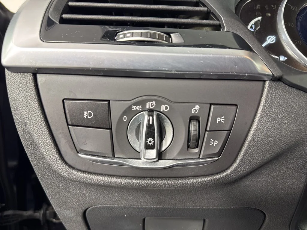Used 2019 Black BMW M40i image 15