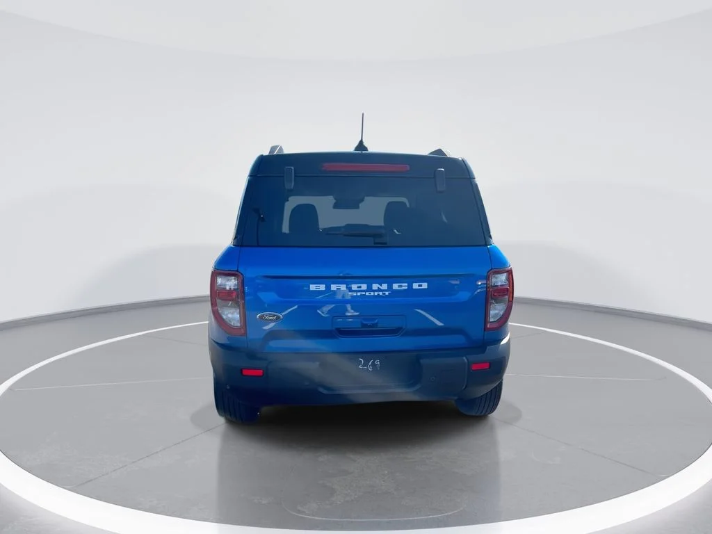 Used 2025 Blue Ford Outer Banks image 7