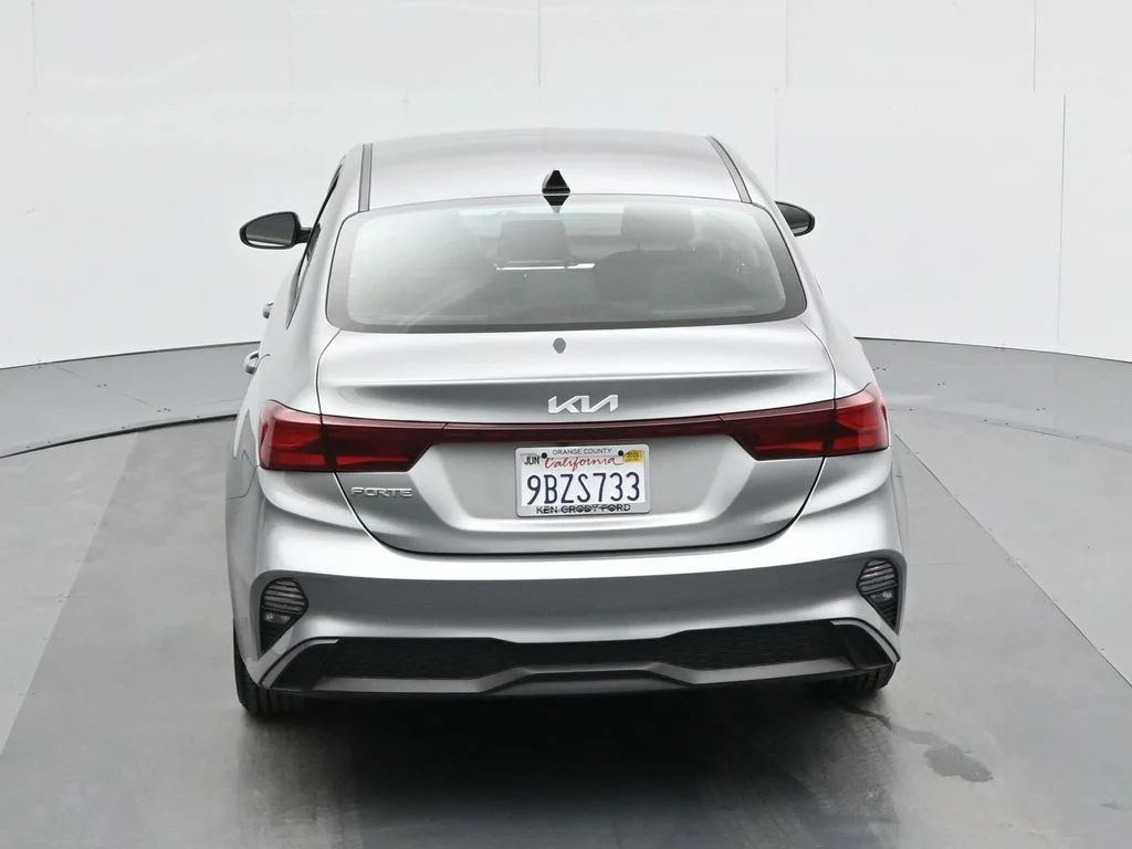 Used 2022 Gray Kia LXS image 36