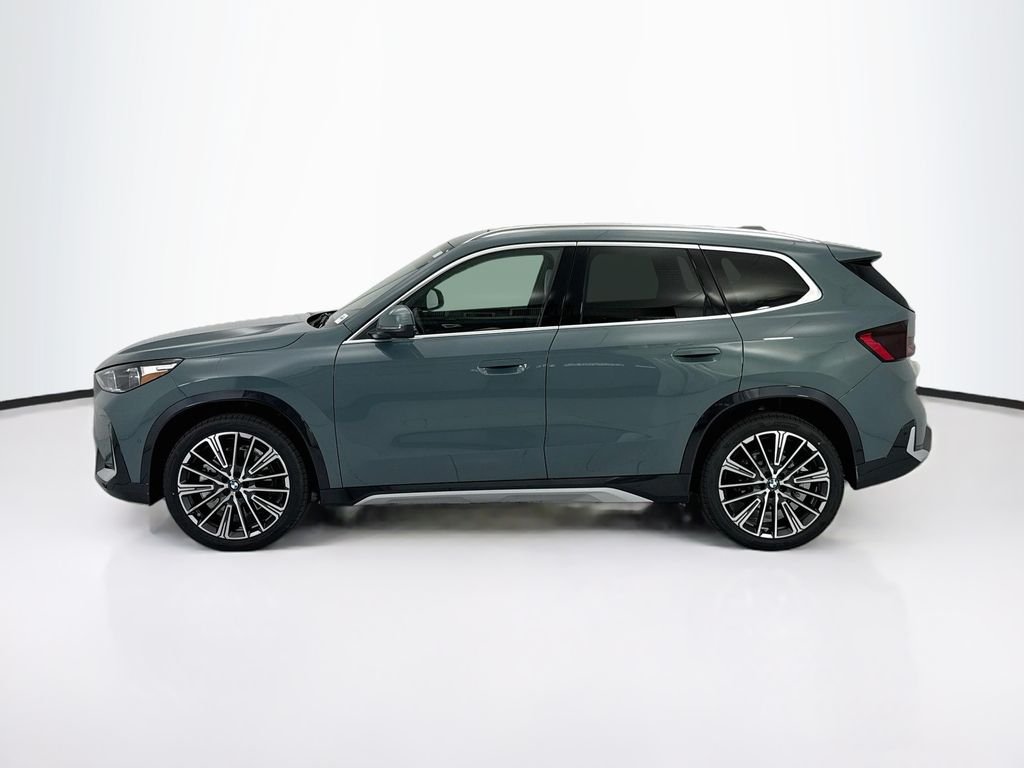 New 2026 Green Metallic BMW xDrive28i image 8