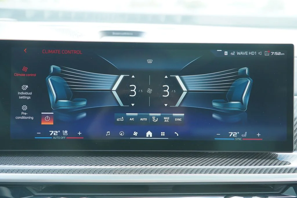 2026 BMW X7 M60i - Photo 16