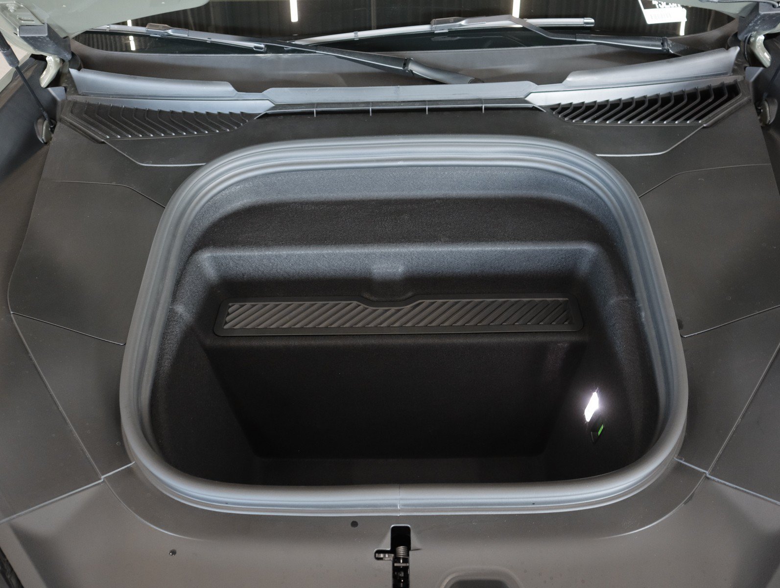 New 2026 Monteverde Metallic Porsche S Electric image 30