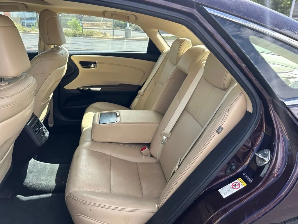Used 2016 Sizzling Crimson Mica Toyota Limited image 17