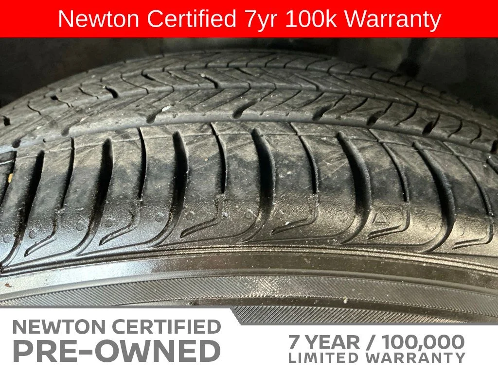 Certified Used 2025 Gun Metallic Nissan 2.5 SV image 39