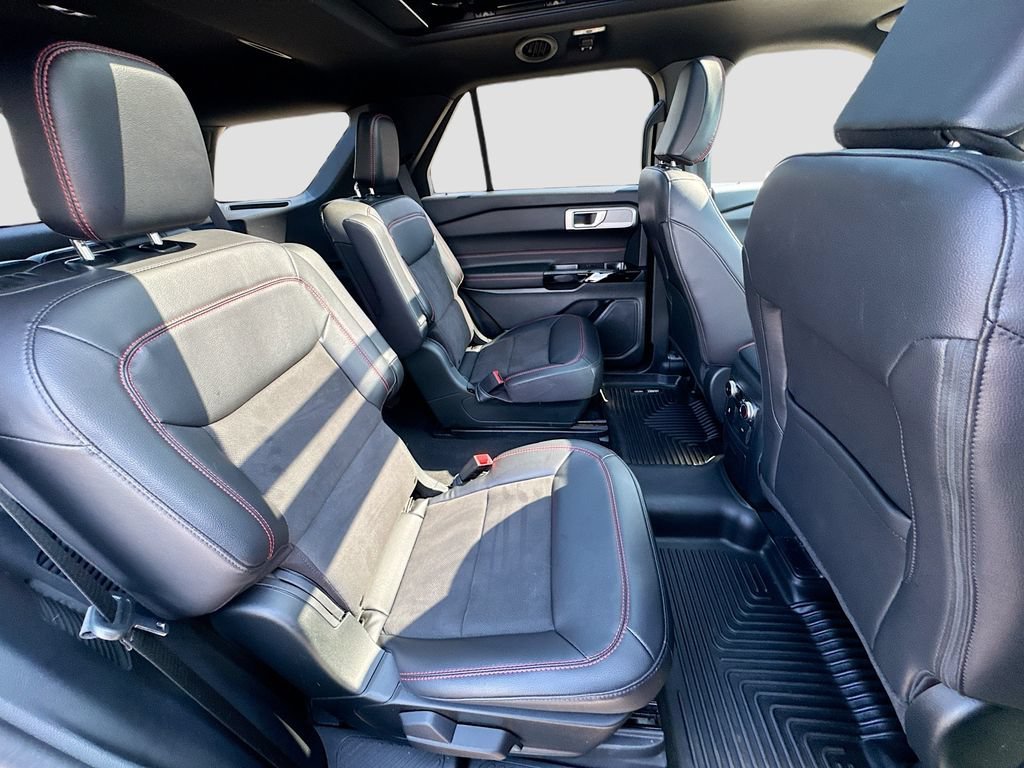2023 Ford Explorer ST Line - Photo 31
