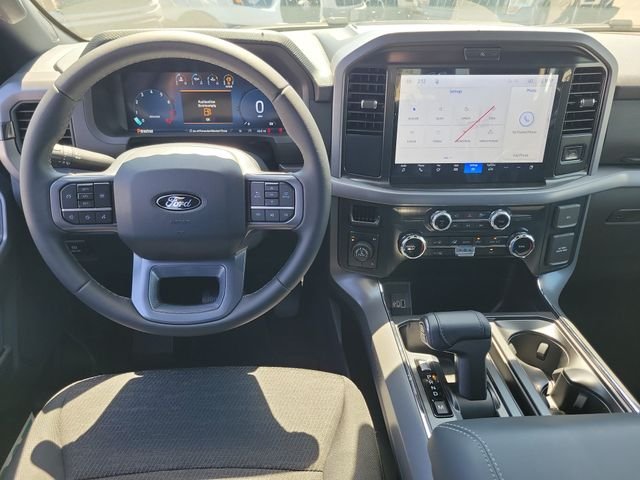 New 2026 Agate Black Metallic Ford XLT image 4