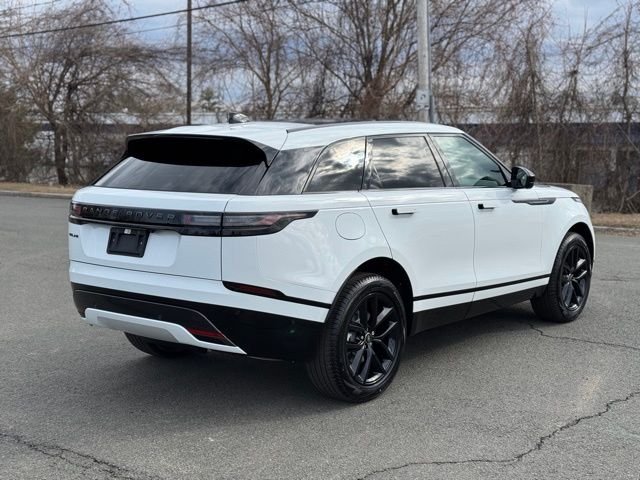 New 2026 Fuji White Land Rover Dynamic SE image 5