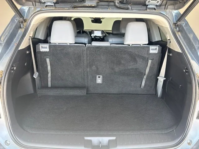 Used 2021  Toyota XLE image 23