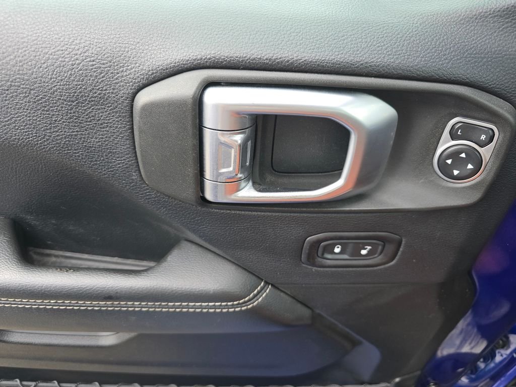 Used 2019 Blue Jeep Unlimited Sahara image 28