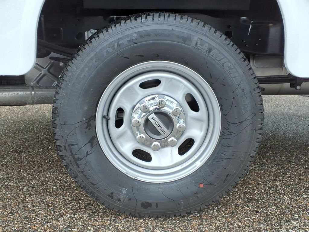 2025 Ford F-250 Super Duty XL - Photo 8