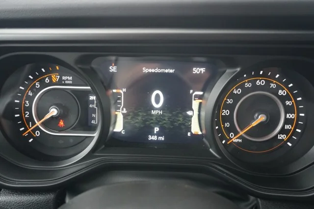 Used 2025 WHITE Jeep Mojave image 25