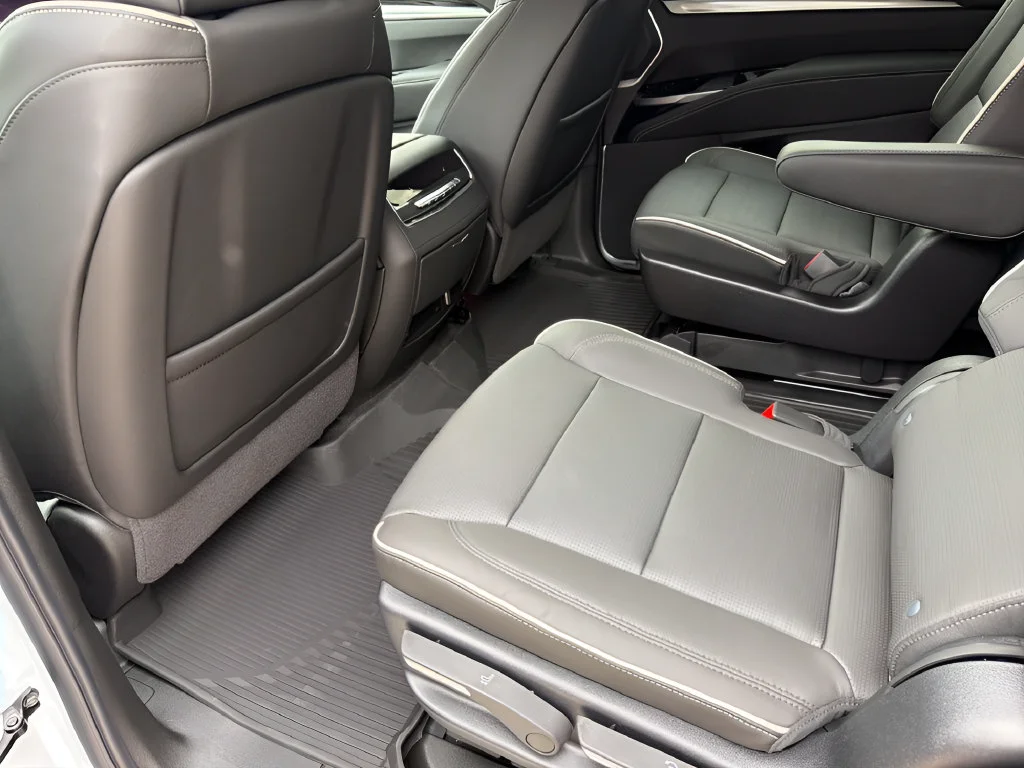 2027 Cadillac Escalade Sport - Photo 34