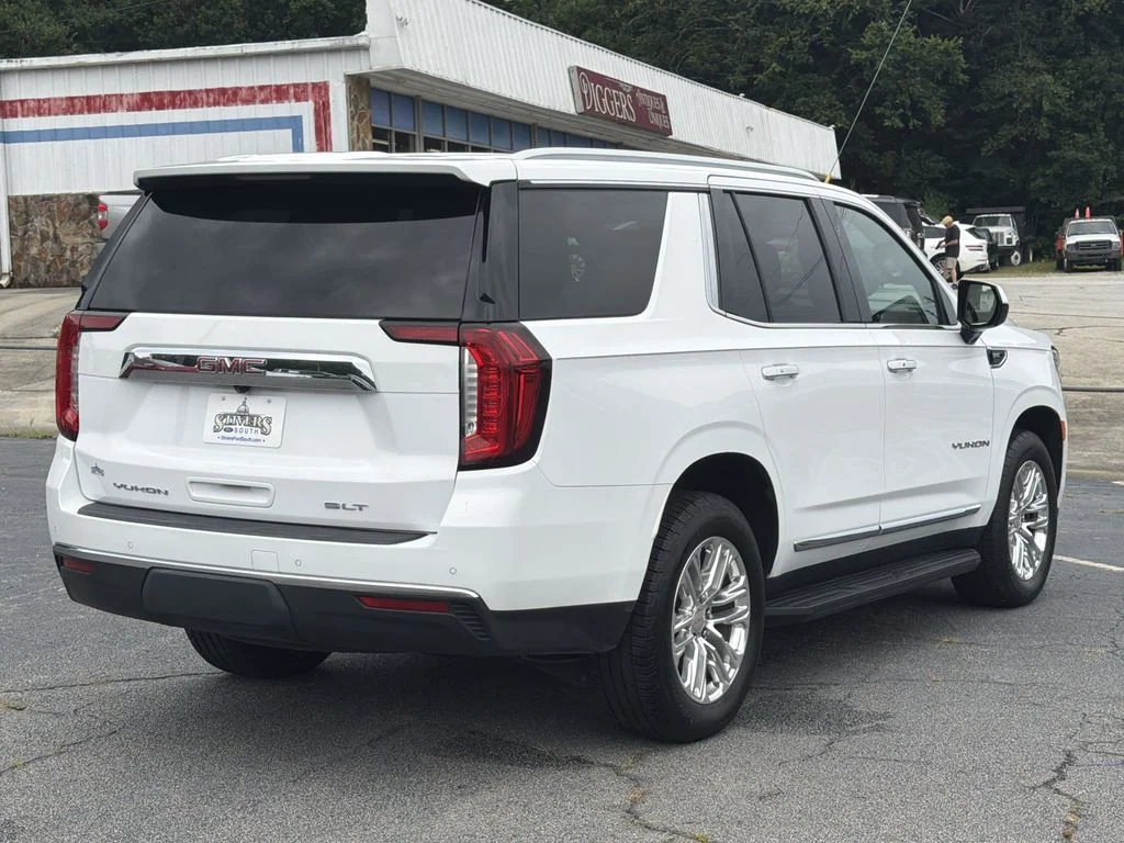 Used 2023 White GMC SLT image 7