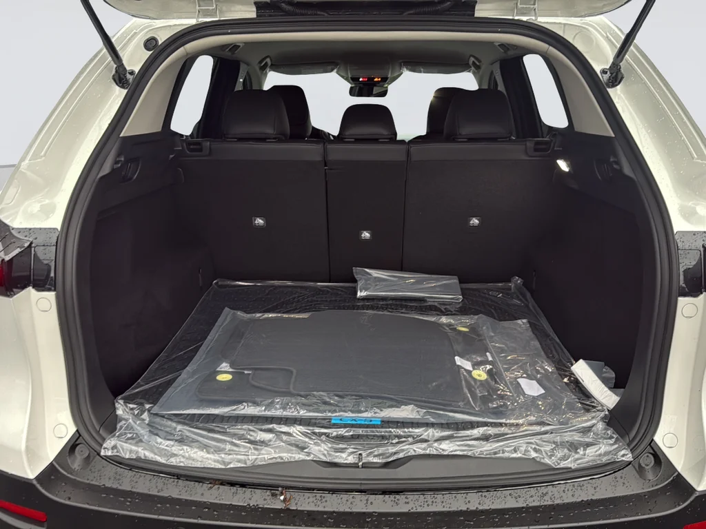 New 2026 White Mazda 2.5 S Select image 11