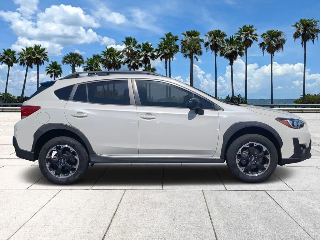 Used 2023 White Subaru Base image 3